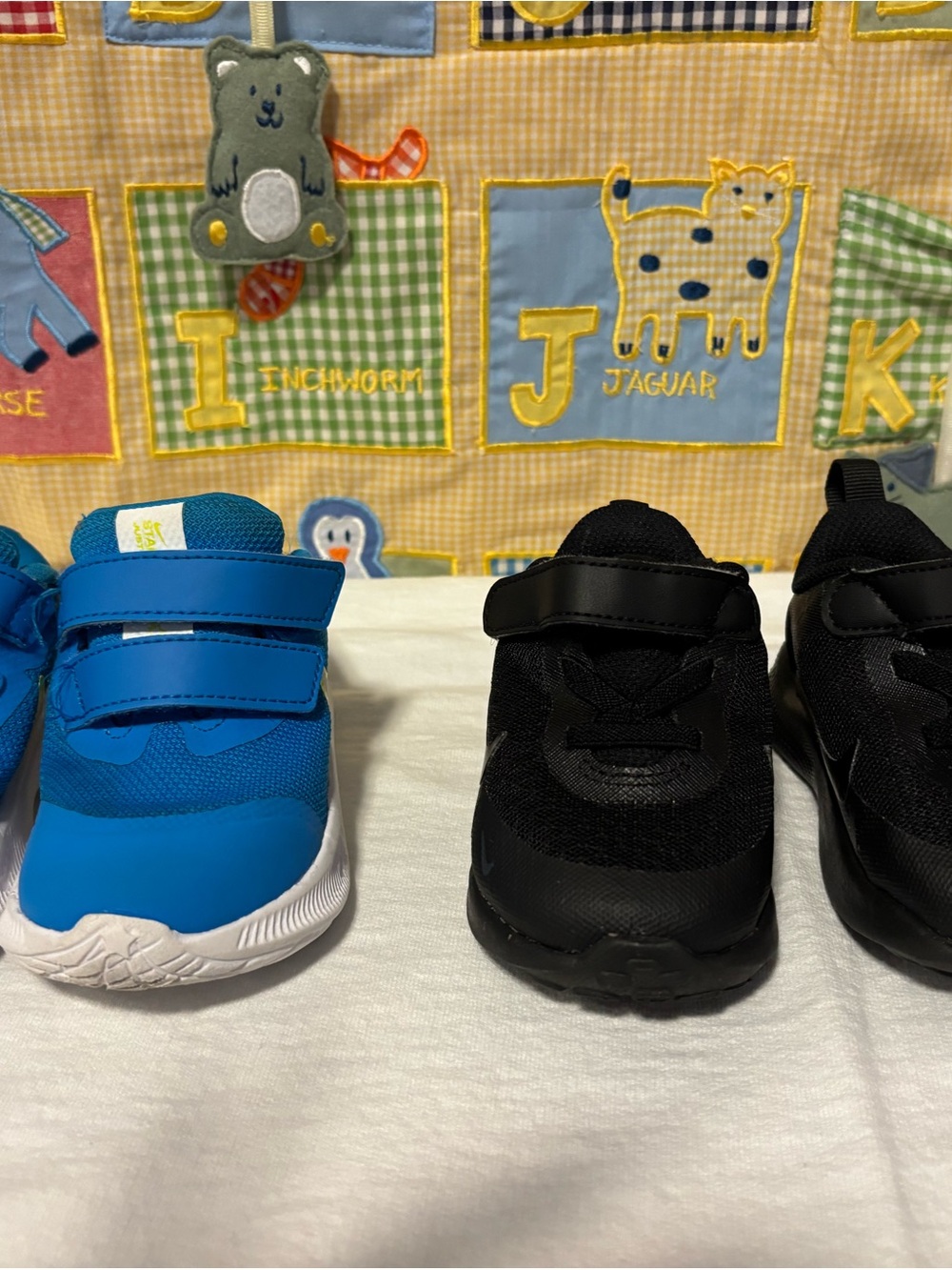 Nike Kids Velcro Sneakers in Blue and Black